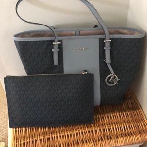 Michael Kors tote